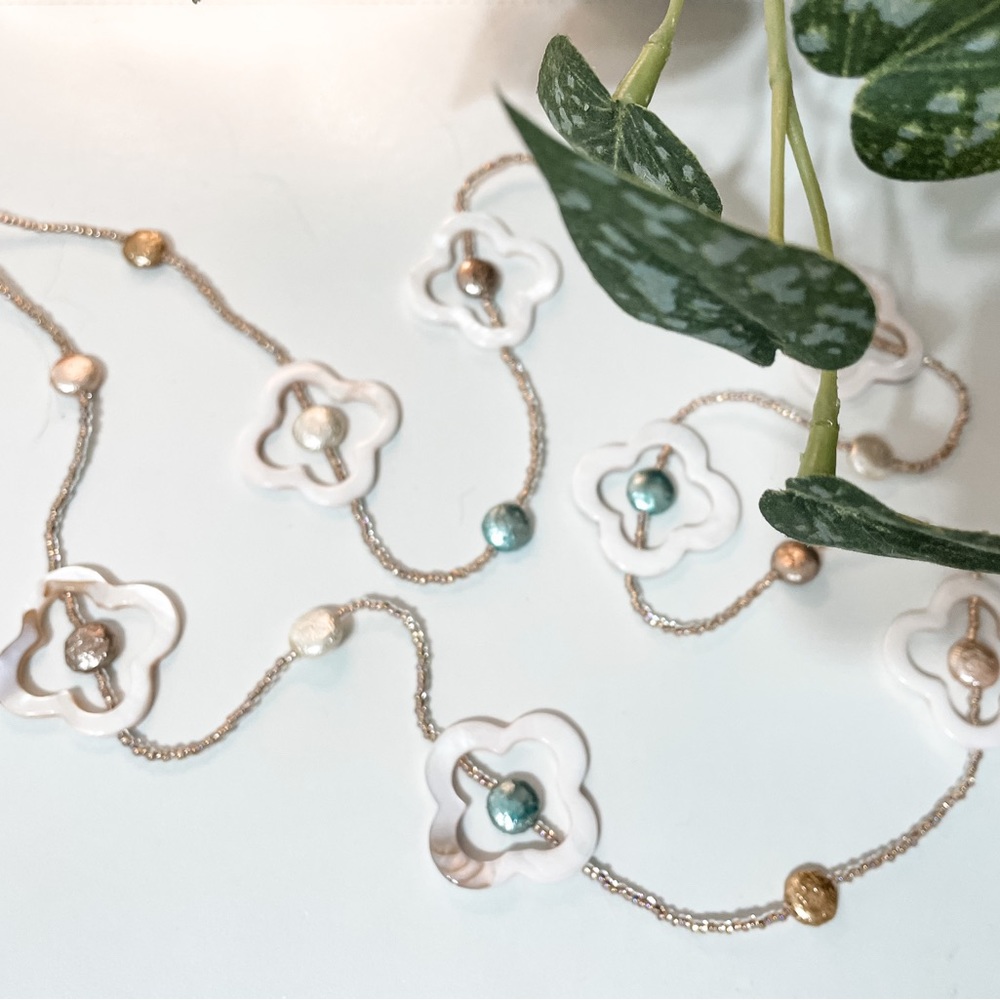 Beautiful mother of pearl and gold necklace